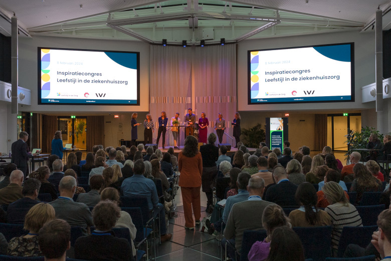 Overzichtsfoto van de zaal tijdens het congres